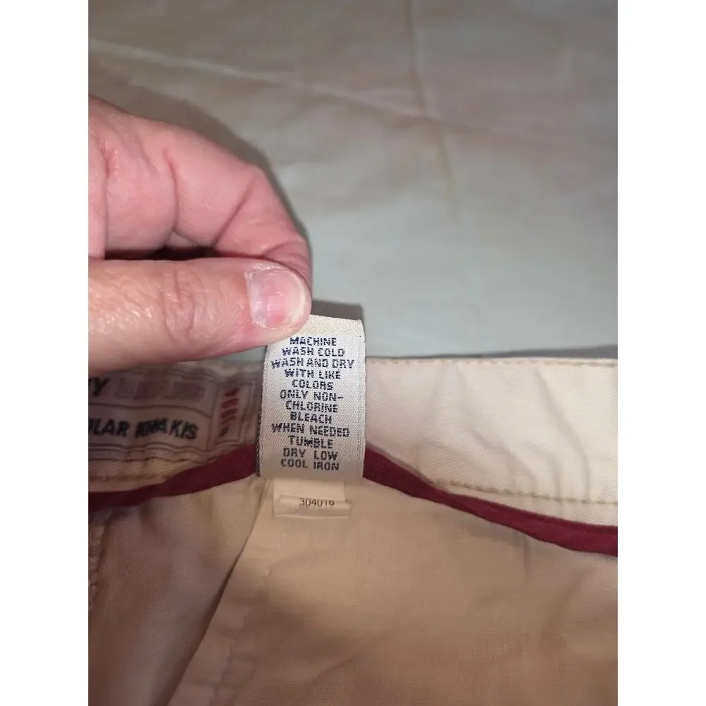 Old Navy Men's Tan Khaki Cargo Shorts Classic Utility Inseam 9